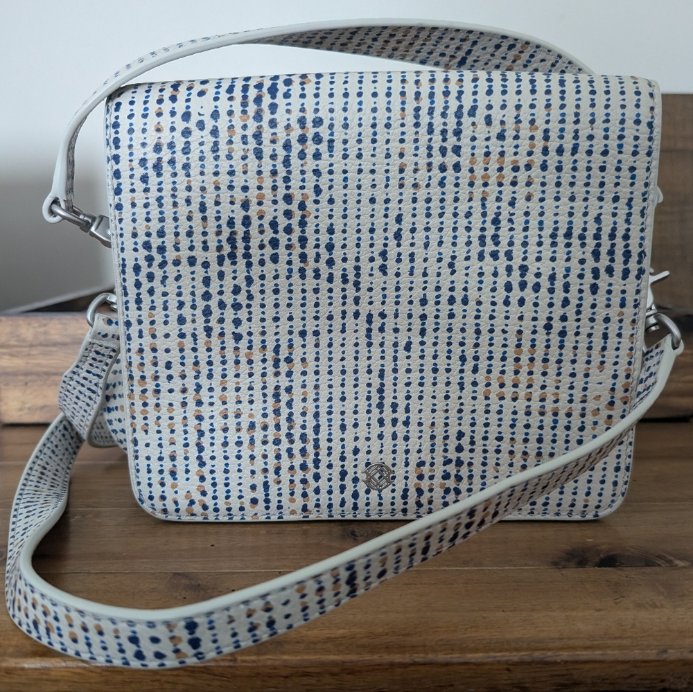 Stylish Blue and Tan Patterned Crossbody Bag.
